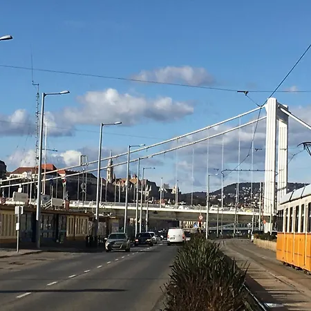 Orange Pearl 3 Next To Danube 아파트 *