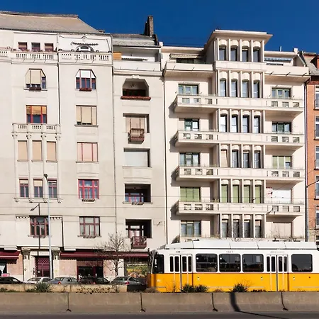 Orange Pearl 3 Next To Danube